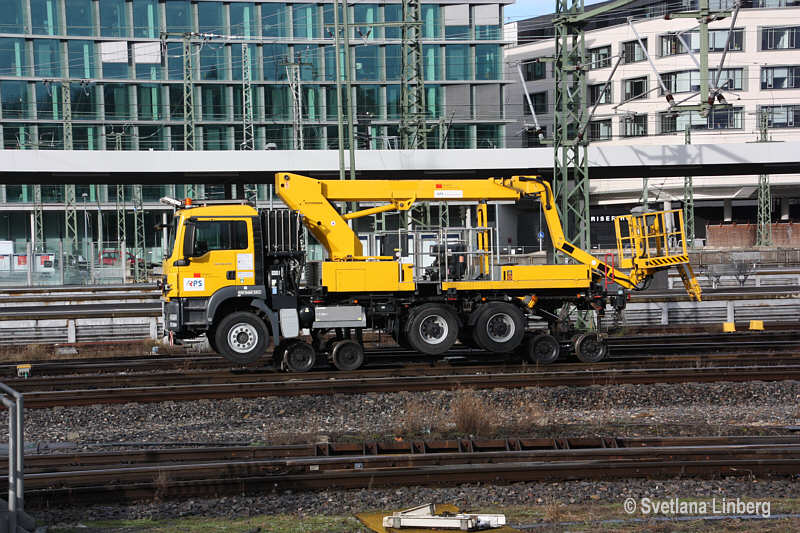 99 80 9 906 008-4, Zweiwege-Lkw, Fotografin Svetlana Linberg