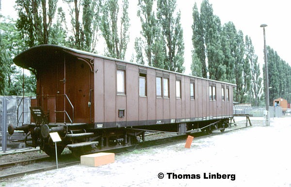 99-10 361